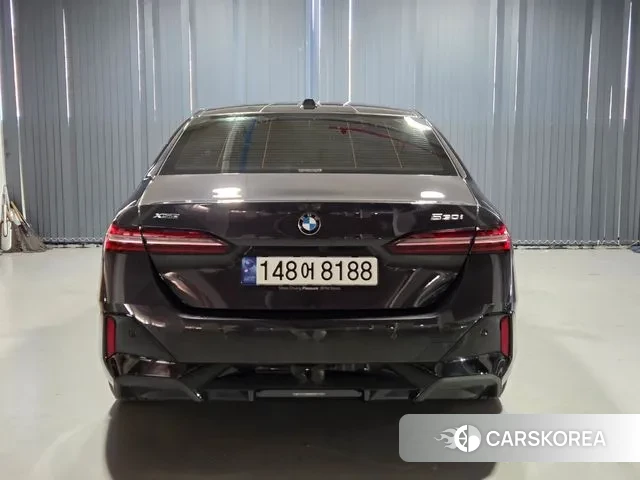 BMW 5 Series (G60) id 3359654 из Кореи 15