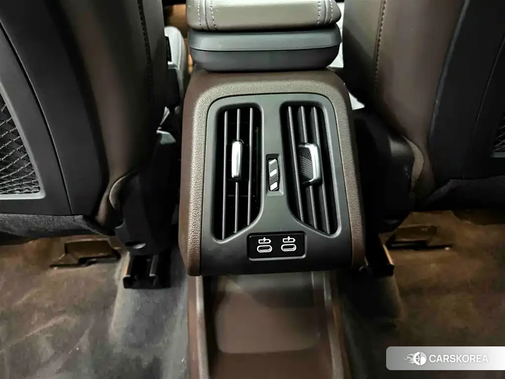 BMW X1 id 4628020 из Китая 21