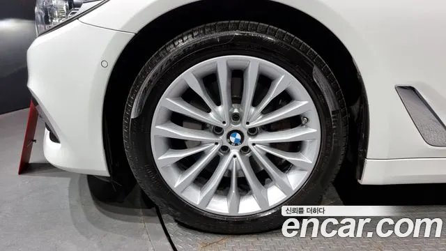 BMW 5 Series (G30) id 2701022 из Кореи 15