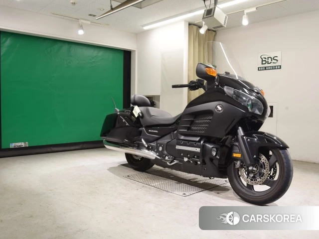 Проданный Honda GL1800 F6B 2013 из Японии