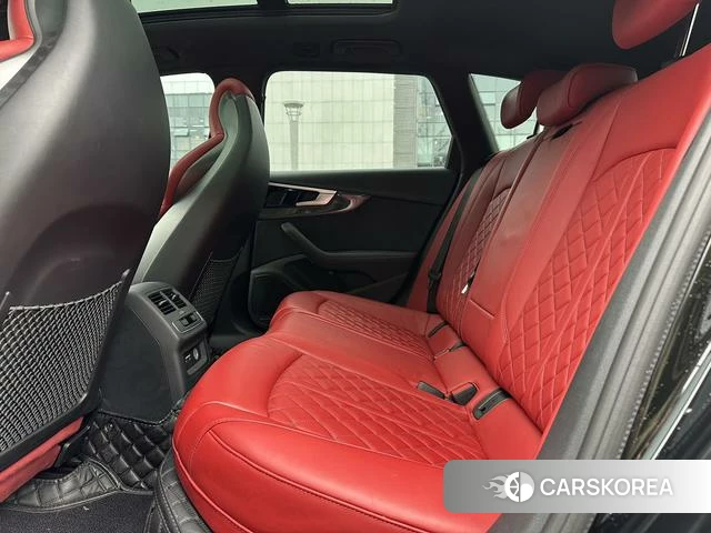 Audi S4 id 3968816 из Китая 12