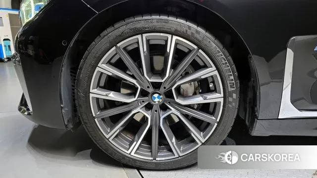 BMW 7 Series (G11) id 3104936 из Кореи 15