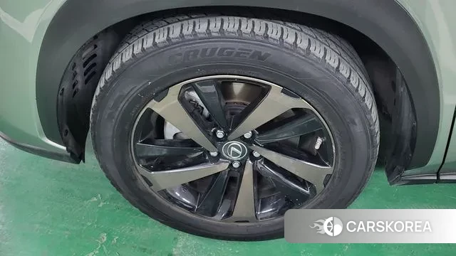 Lexus NX300h id 3709172 из Кореи 13