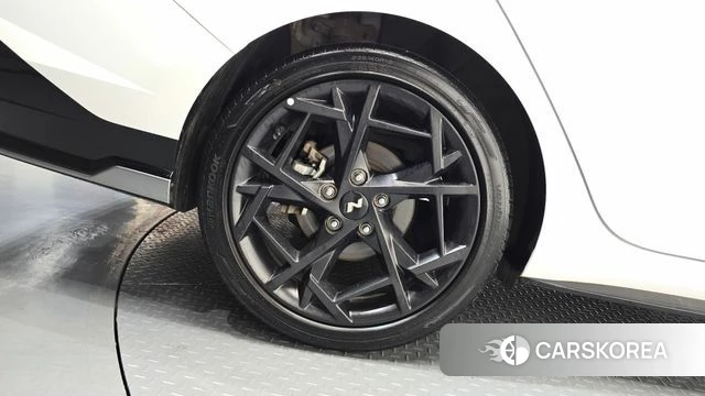Hyundai The New Avante (CN7) id 4584635 из Кореи 25