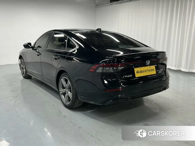 Honda Accord id 4238251 из Китая 15