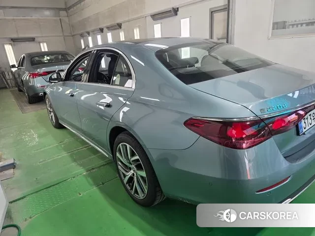 Mercedes-Benz E-Class W214 id 3499072 из Кореи 9