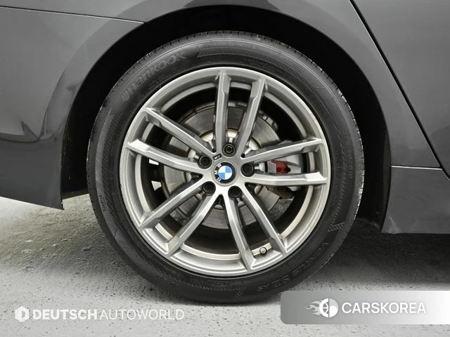 BMW 5 Series (G30) id 3813632 из Кореи 15