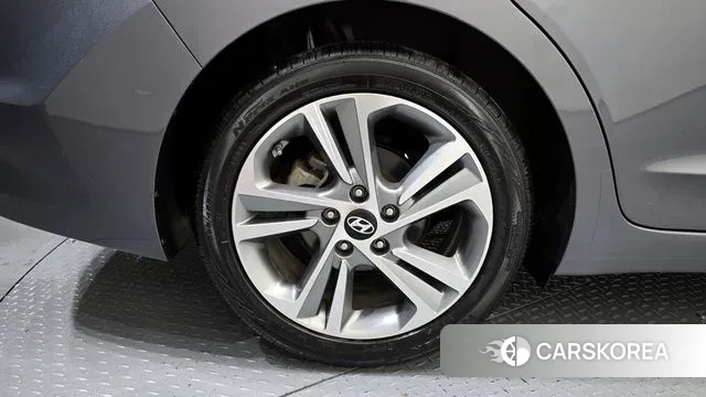 Hyundai Avante AD id 3500058 из Кореи 15