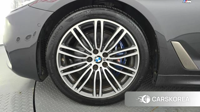 BMW 5 Series (G30) id 4530532 из Кореи 25