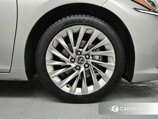 Lexus ES300h 7th generation id 4837012 из Кореи 11