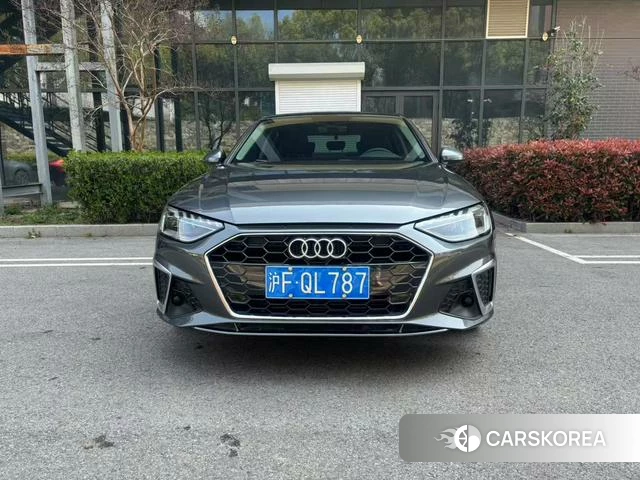Audi A4L 2021 Темно-серый из Китая, фото 5