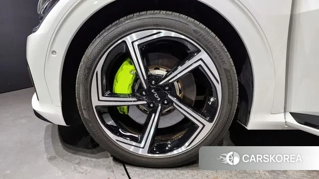 Kia EV6 id 3696543 из Кореи 15