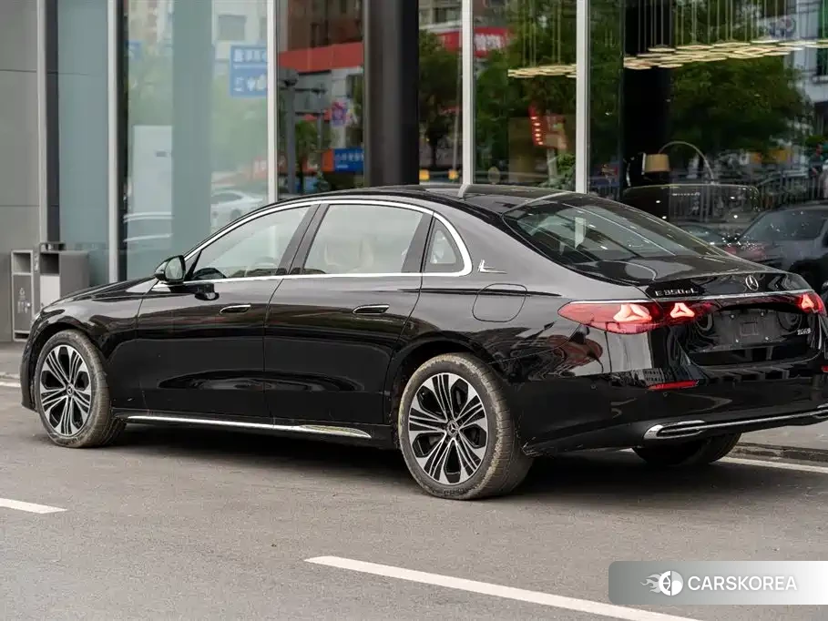 Mercedes-Benz E-Class id 4649285 из Китая 12