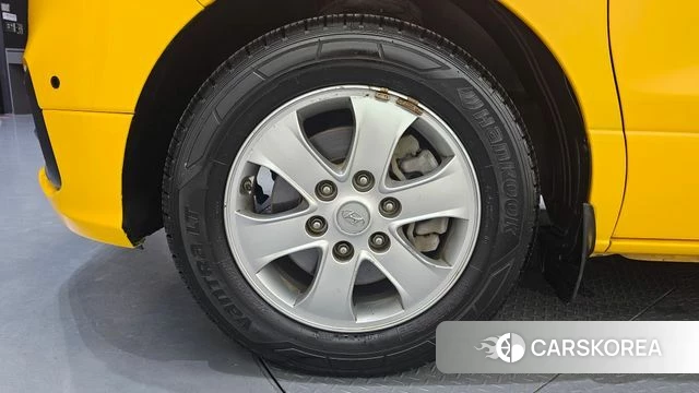 Hyundai The New Grand Starex id 4557850 из Кореи 25
