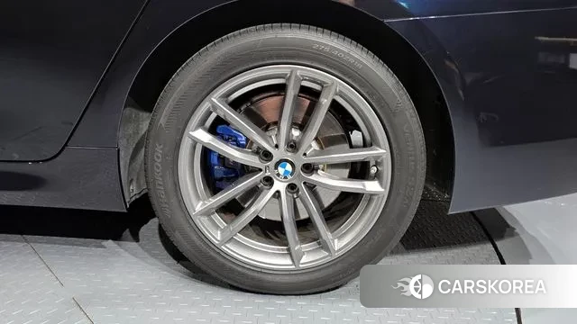 BMW 5 Series (G30) id 2991402 из Кореи 15