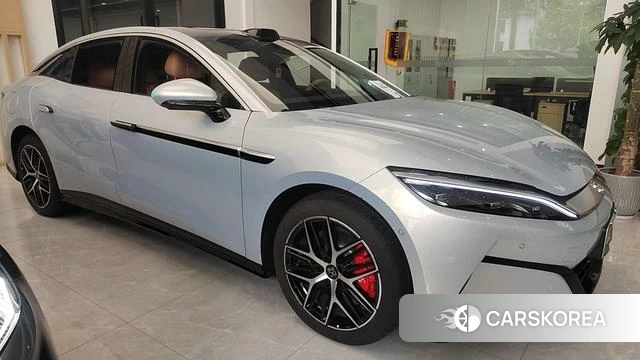 BYD Han L EV 2025 Серебристо-серый из Китая, фото 5