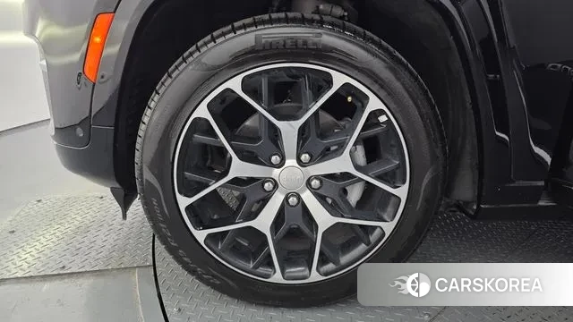 Jeep Grand Cherokee (WL) id 3405335 из Кореи 15