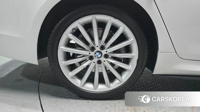 BMW 5 Series (G30) id 3820813 из Кореи 15