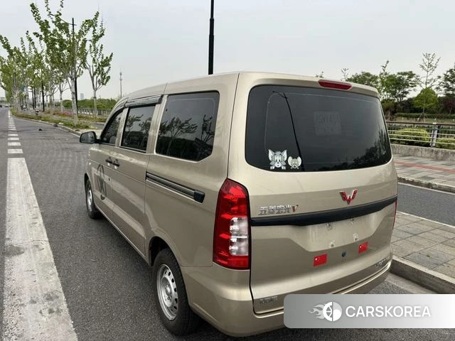 Wuling Automobile Wuling Hongguang V 2025 Шампань из Китая, фото 5