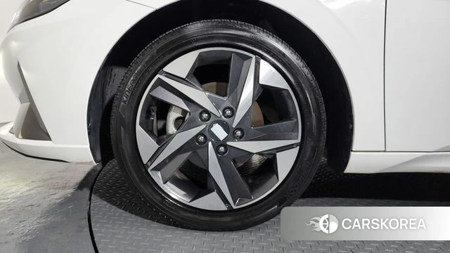 Hyundai Avante (CN7) id 3842017 из Кореи 15