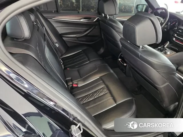 BMW 5 Series (G30) id 2977281 из Кореи 7