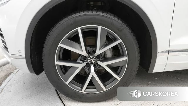 Volkswagen Touareg 3rd generation id 4243468 из Кореи 15