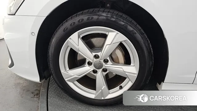 Audi A6 (C8) id 3772282 из Кореи 15