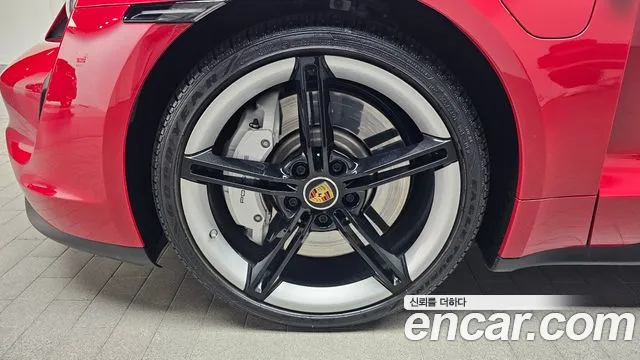 Porsche Taycan id 2817109 из Кореи 15