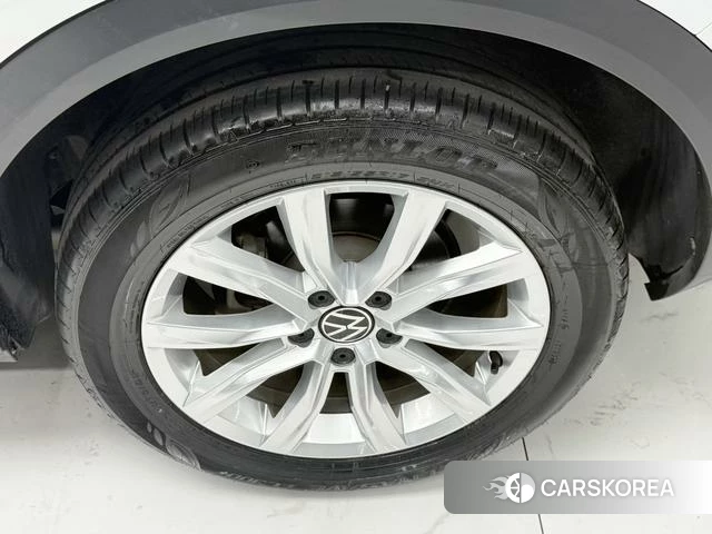 Volkswagen Exploring songs id 4290484 из Китая 17