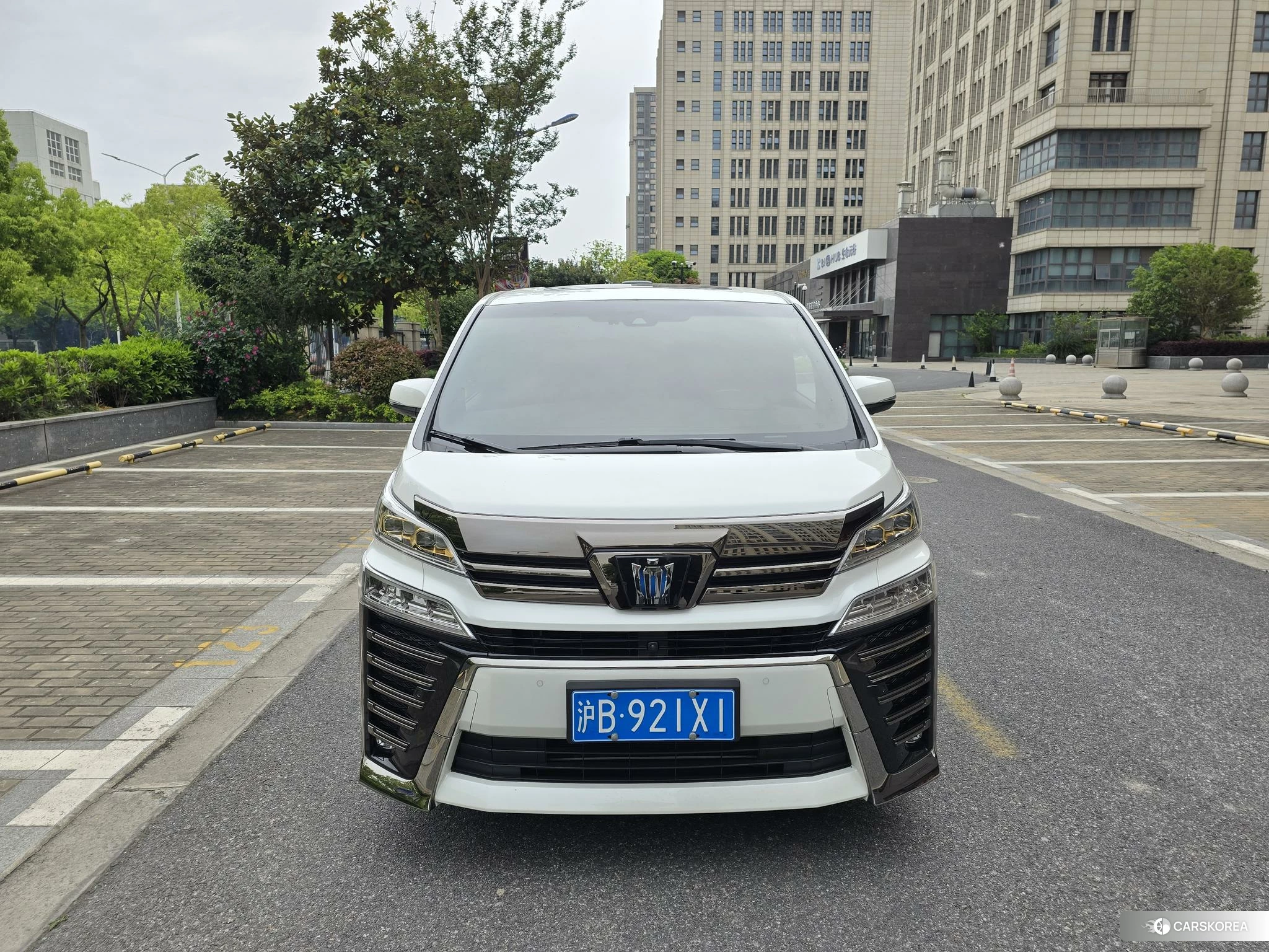 Toyota Wilfa id 4512433 из Китая 8