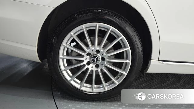 Mercedes-Benz E-Class W213 id 4469172 из Кореи 28
