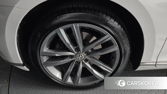 Volkswagen Passat GT (B8) id 3413344 из Кореи 15