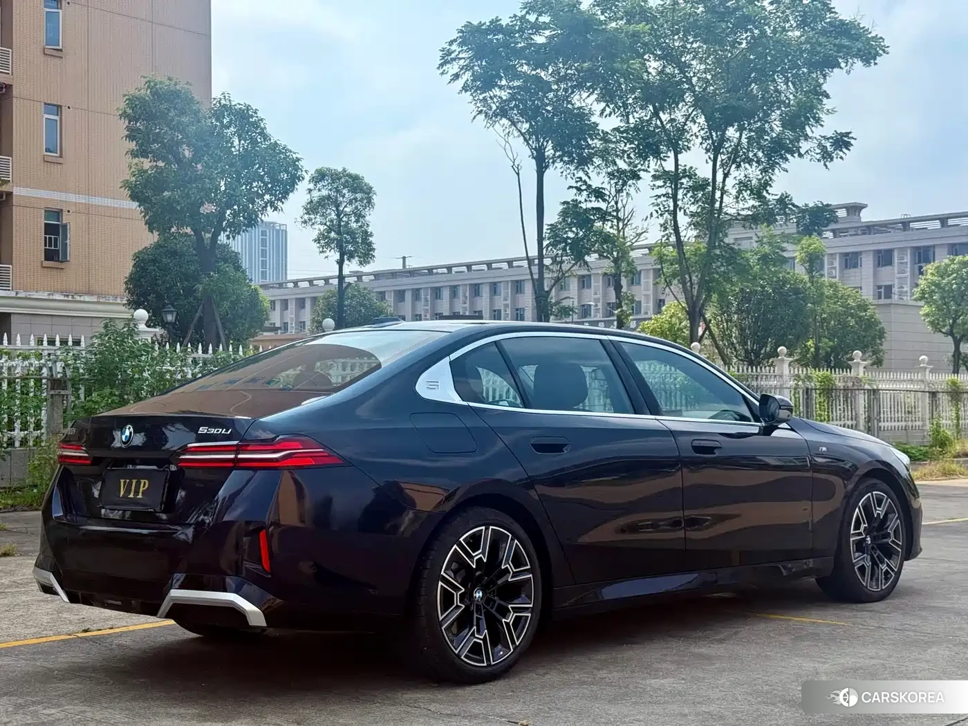 BMW 5 series 2025 Черный из Китая, фото 5