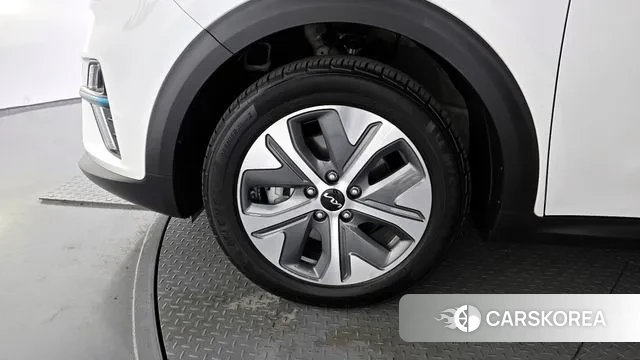 Kia Niro EV id 3323454 из Кореи 15