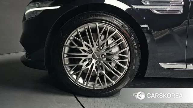 Genesis G90 id 3625668 из Кореи 15