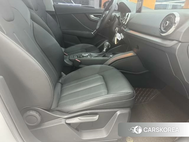 Audi Q2L id 4297537 из Китая 23