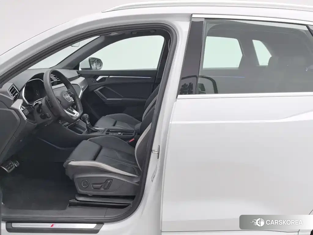 Audi Q3 id 4629547 из Китая 19