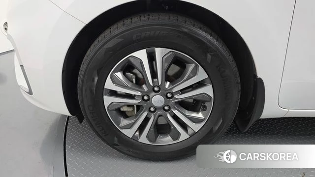 Kia The New Carnival id 4203806 из Кореи 25