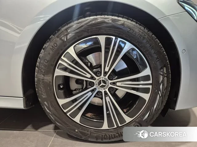 Mercedes-Benz E-Class W214 id 3538510 из Кореи 15