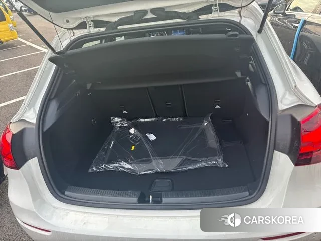 Mercedes-Benz A-Class W177 2025 Белый из Кореи, фото 5