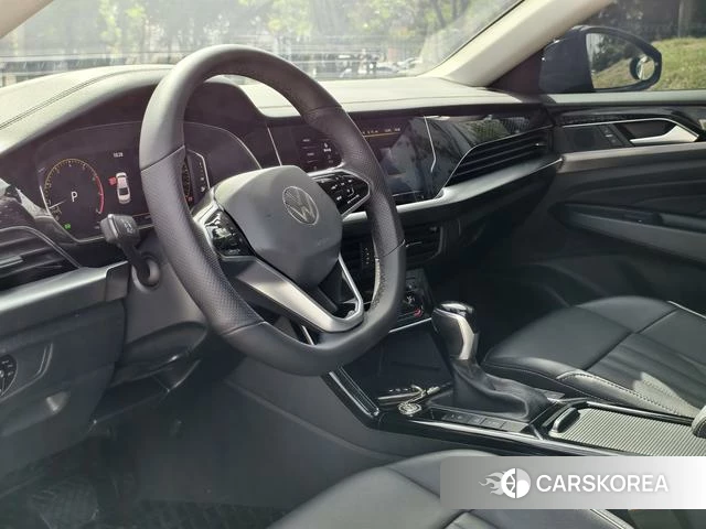 Volkswagen Passat id 4259848 из Китая 9