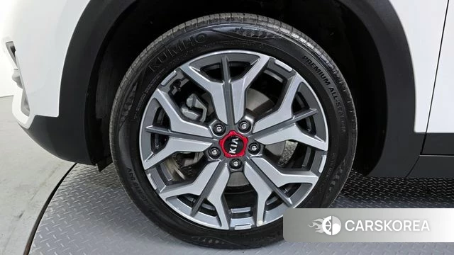 Kia Seltos id 3828536 из Кореи 15