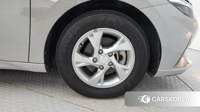 Hyundai Avante (CN7) id 3174656 из Кореи 15