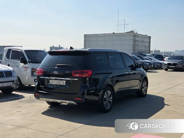 Kia The New Carnival id 4937579 из Кореи 8