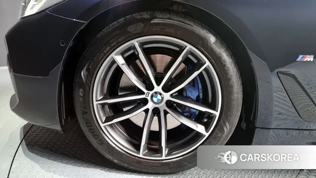 BMW 5 Series (G30) id 3394550 из Кореи 15