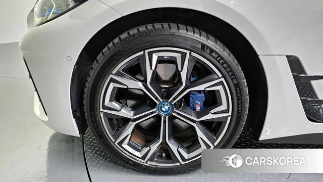 BMW i4 id 4249338 из Кореи 28