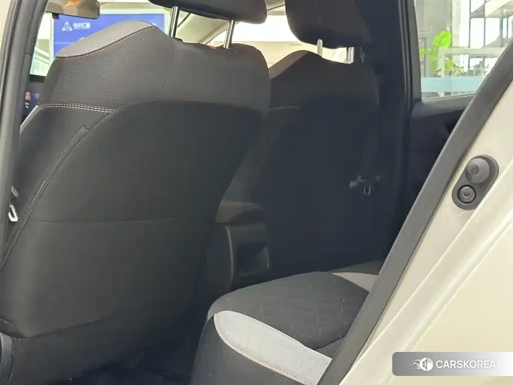 Toyota Corolla id 4654617 из Китая 12