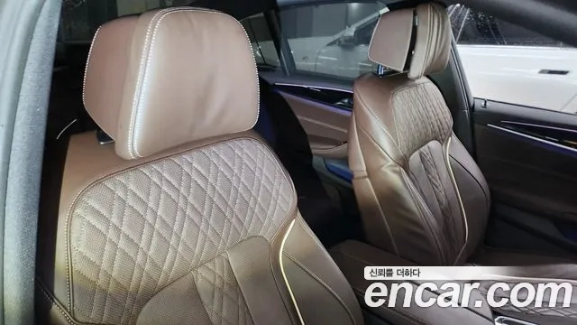 BMW 5 Series (G30) id 2944286 из Кореи 8