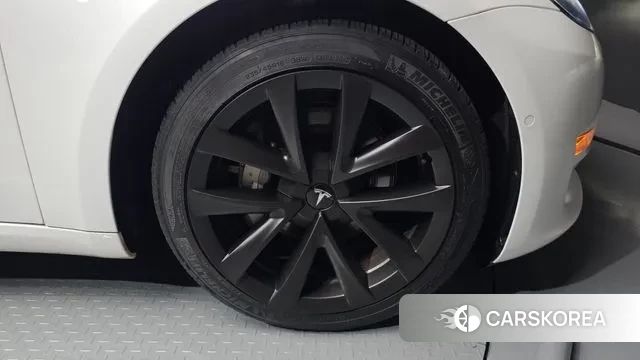 Tesla Model 3 id 2895553 из Кореи 15