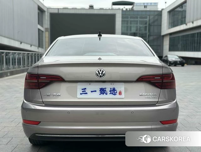 Volkswagen Sagitar id 4314070 из Китая 12